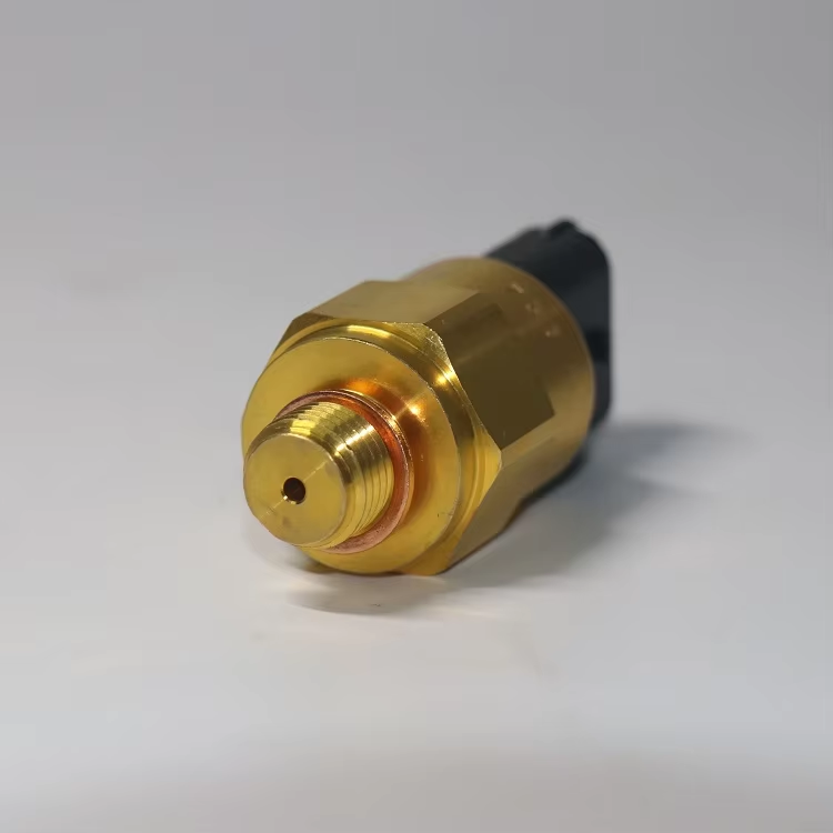 923976. 2549 kalmar dcf 80-100 760 oil pressure sensor 20405778 container reach stacker crane spare parts 6 923976.2549 Kalmar Dcf 80-100 760 Oil Pressure Sensor 20405778 Container Reach Stacker Crane Spare Parts - Image 5