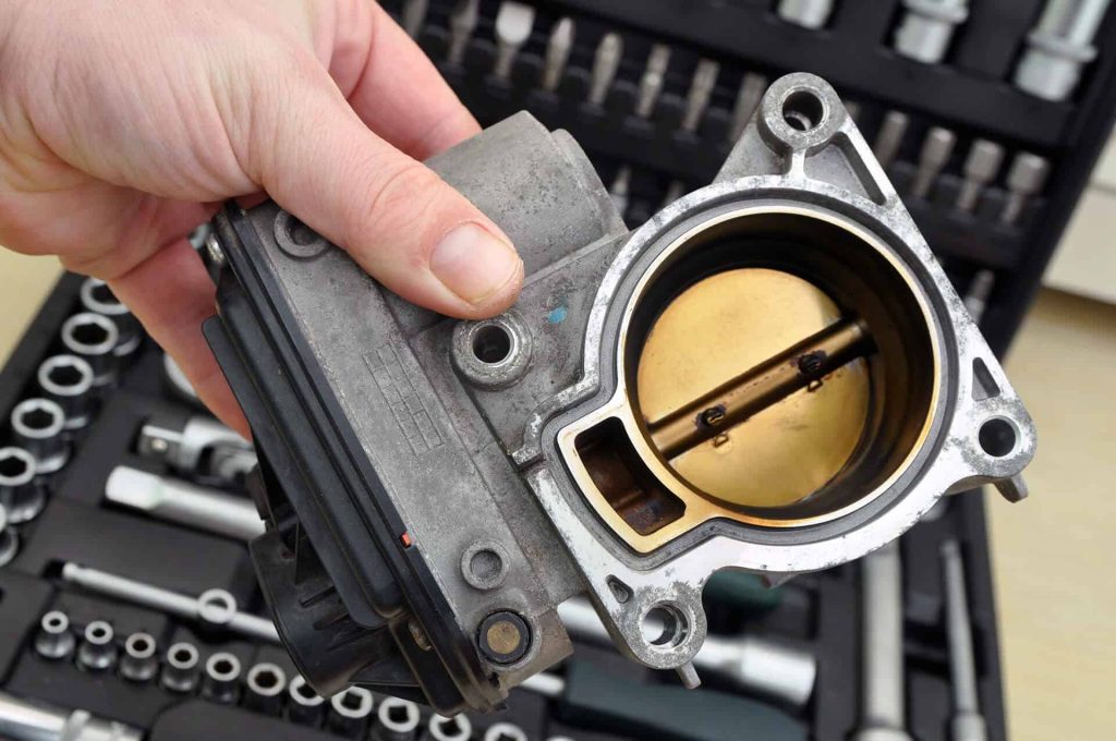 Travel Use Throttle Potentiometer Under Ambient Cafe Scenario Lifestyle Framing