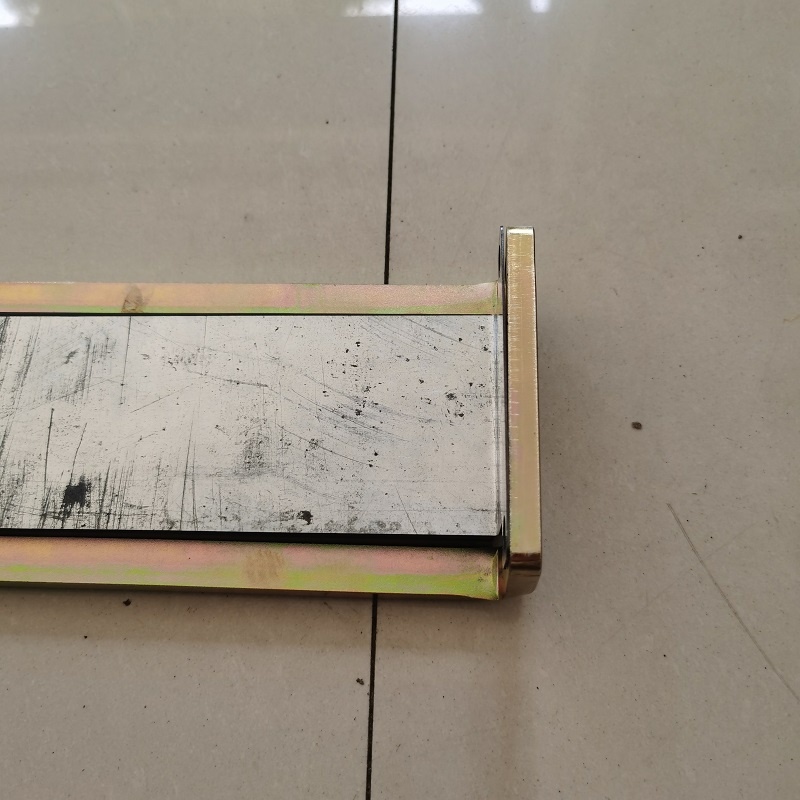 Spreader left slide plate j05746. 0100 for kalmar dcu 80-100 container reach stacker spare parts 7 Spreader Left Slide Plate J05746.0100 For Kalmar Dcu 80-100 Container Reach Stacker Spare Parts - Image 6